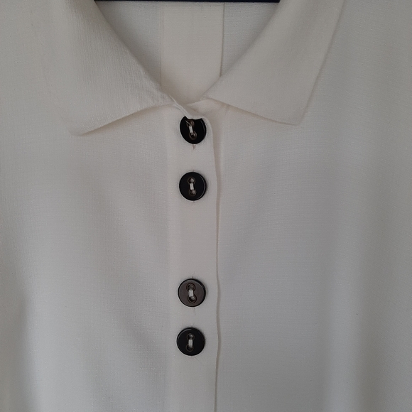 CLAY -  Beautiful Ecru Shirt for Women - Size: S (FITS LARGE) - Made in USA - Picture 2 of 15